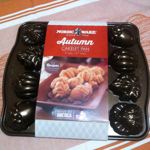 Autumn Cakelet Pan