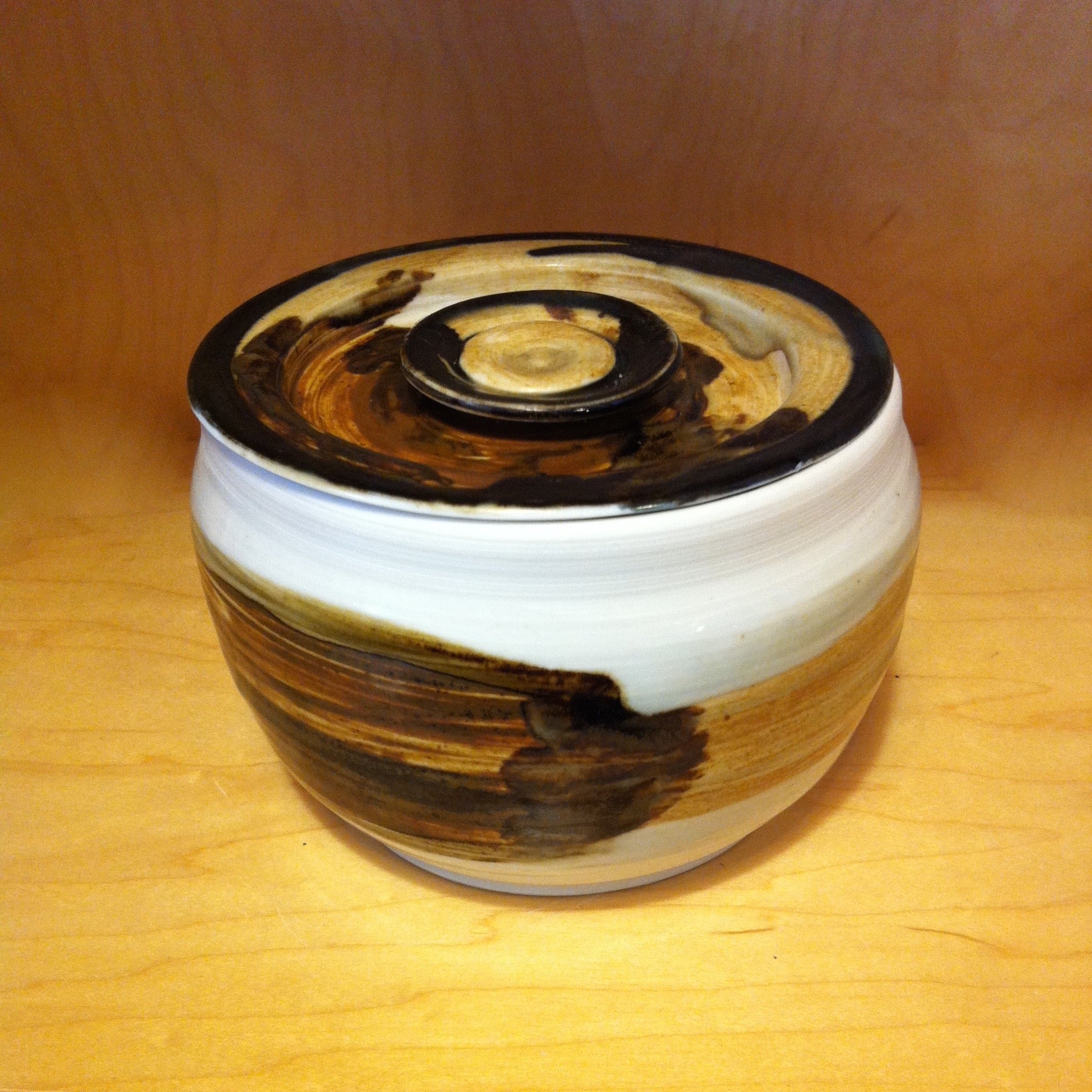 Lidded Crock, Black/Tan